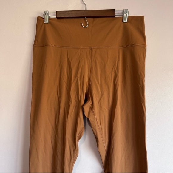 EUC EVERLANE Perform 24/7 Regular Length Brown Nylon Blend Leggings Size XXL - Picture 3 of 10